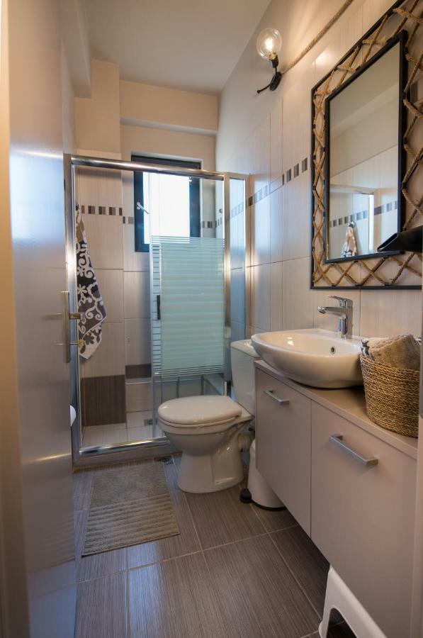 Marios Home, A Cozy And Spacious Apartment Near Downtown Preveza Luaran gambar